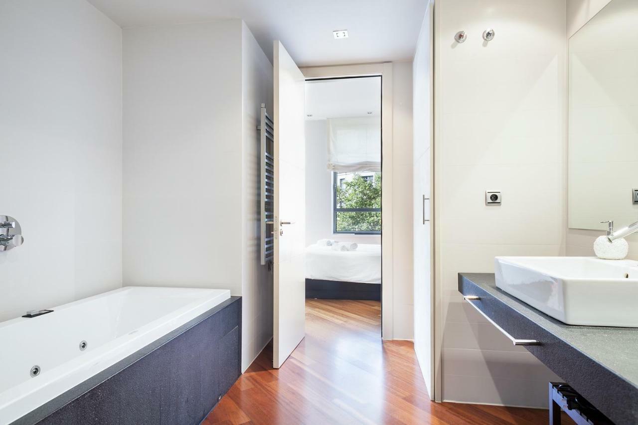 Uma Suites Passeig De Gracia 16 Barcelona Exterior foto